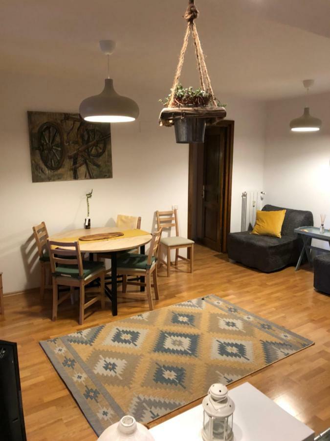 Still Apartament *
